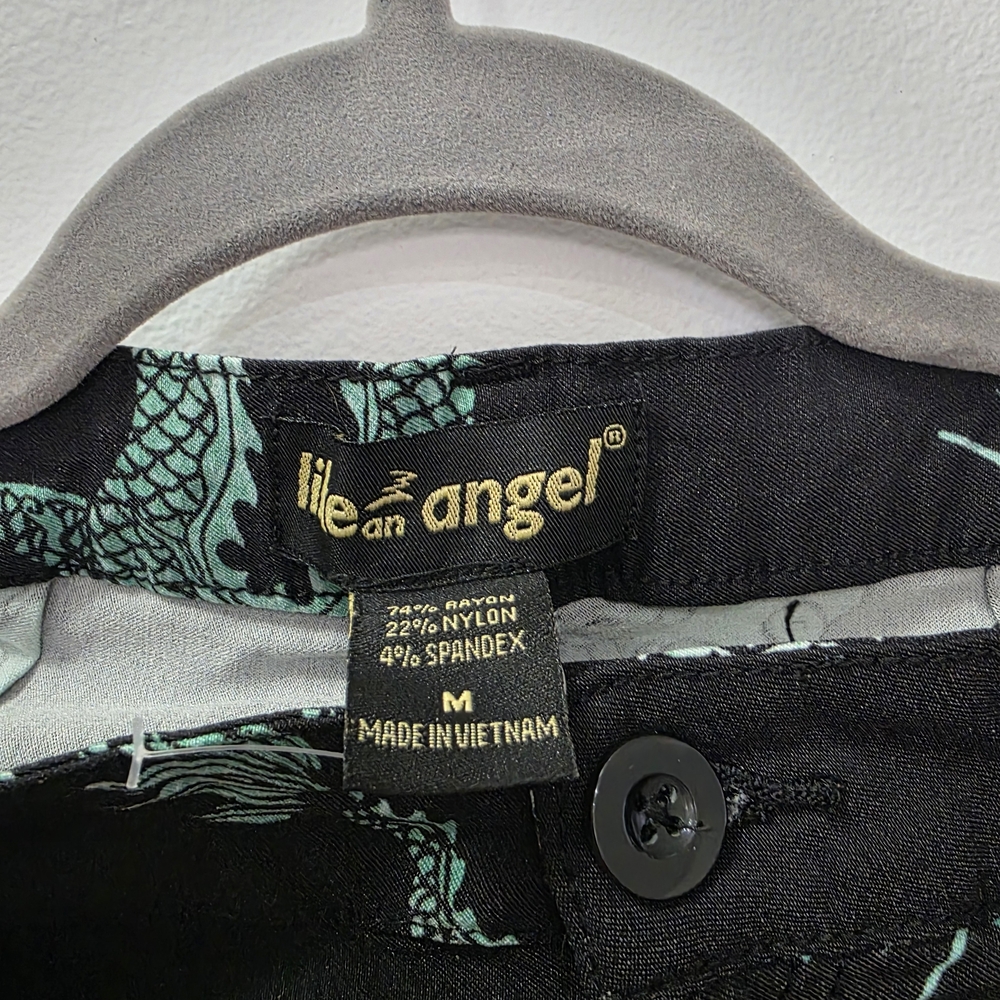 Set Of 2 Womans Cargos Pants with Dragon Design - Picture 11 of 12